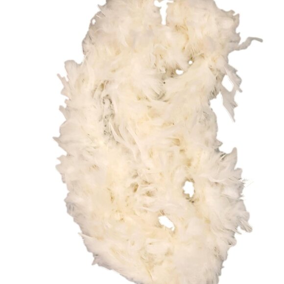 Eggshell Off White 3 Ct Chandelle Feather Boa 45 gm 2 yds - Picture 2 of 2